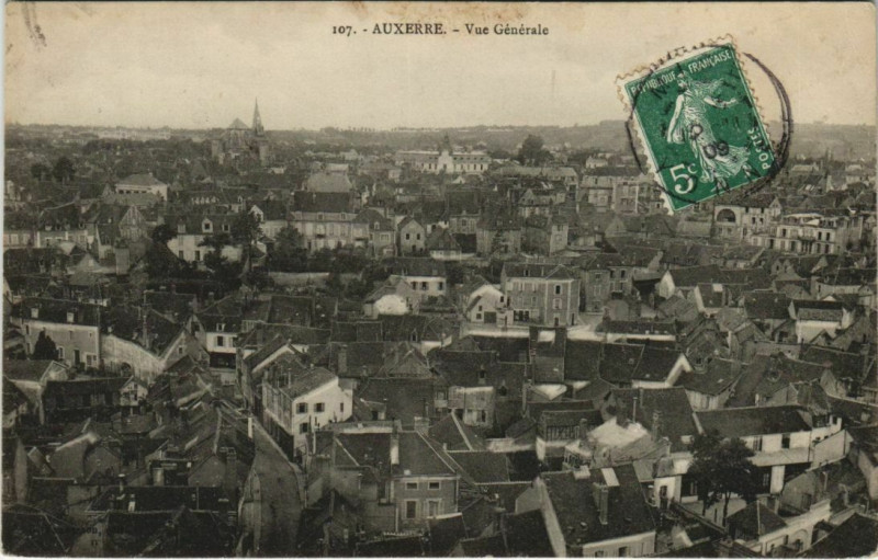 Carte postale ancienne Auxerre Vue Generale France à Auxerre