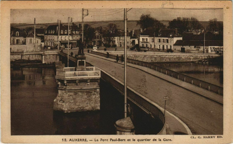 Carte postale ancienne Auxerre Le Pont Paul Bert France à Auxerre