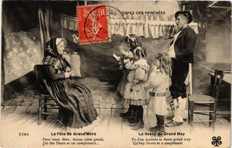 Carte postale ancienne Types des Pyrenees La Fete de Grand'Mere Folklore