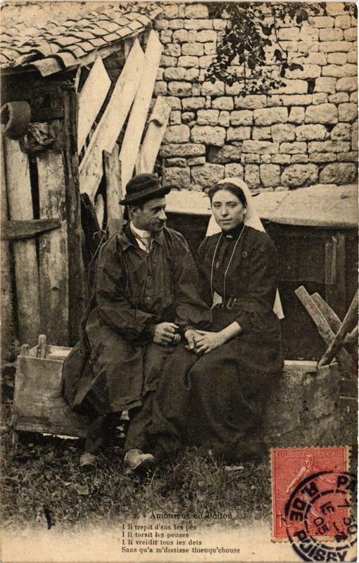 Carte postale ancienne Amoureux en Poitou Folklore