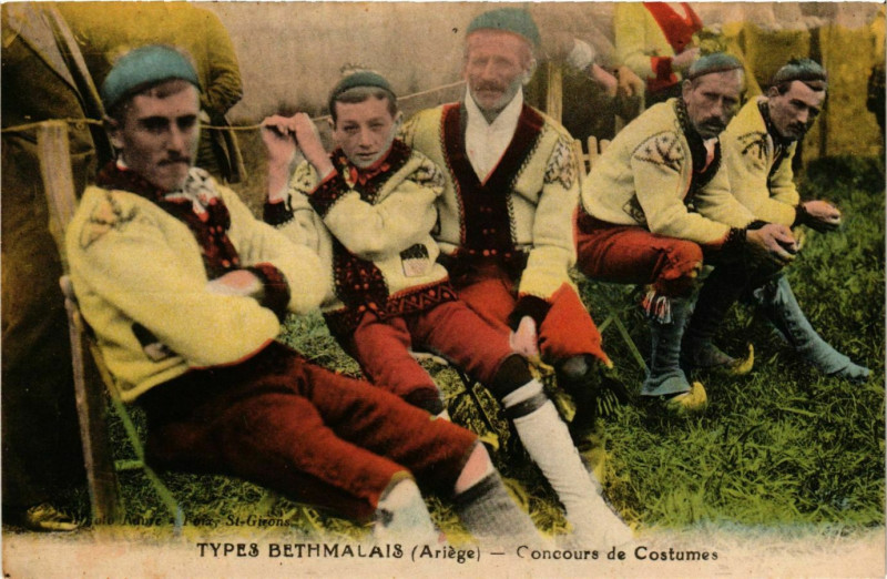 Carte postale ancienne Types Bethmalais Concours de Costumes France Folklore
