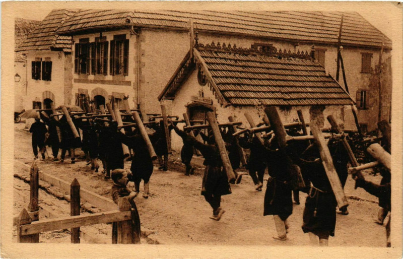 Carte postale ancienne Types Basques Las Cruzes France Folklore