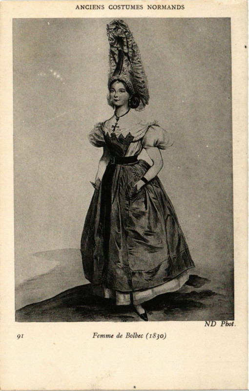 Carte postale ancienne Anciens Costumes Normands Femme de Bolbec France Folklore