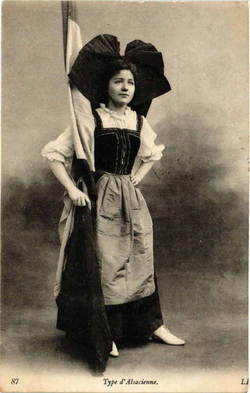 Carte postale ancienne Type d'Alsacienne France Folklore