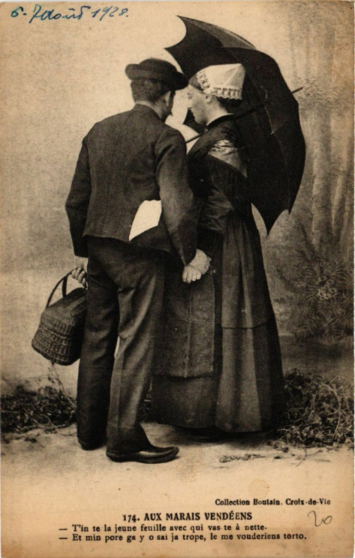 Carte postale ancienne Aux Marais Vendéens France Folklore