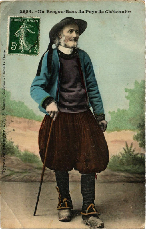 Carte postale ancienne Un Bragou-Braz du Pays de Chateaulin France Folklore