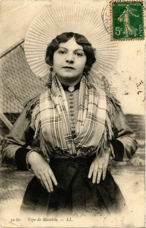 Carte postale ancienne Type de Matelote France Folklore