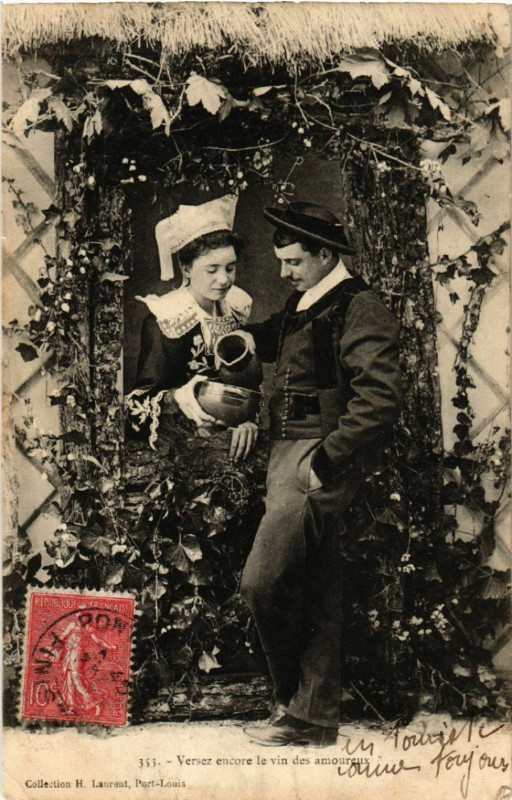 Carte postale ancienne Versez encore le vin des amoureux - Folklore - Types