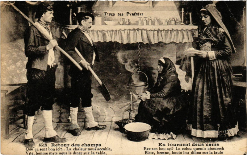 Carte postale ancienne Types Des Pyrénées - Retour des champs - En tournent deus cams