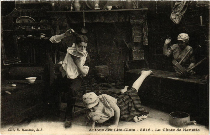 Carte postale ancienne Autour des Lits-Clos - La Chute de Nanette - Folklore - Types