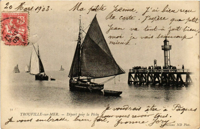 Carte postale ancienne Trouville sur Mer Depart pour la peche Lighthouse Phare