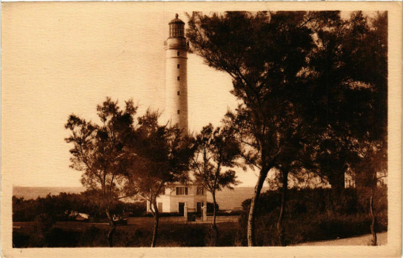 Carte postale ancienne Biarritz Le Phare Lighthouse Phare