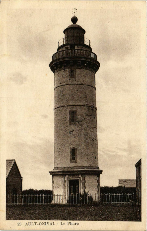 Carte postale ancienne Ault-Onival Le Phare Lighthouse Phare