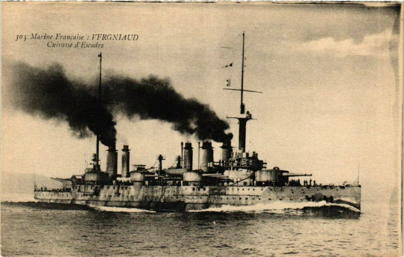 Carte postale ancienne Vergniaud - Cuirasse d'Escadre - Marine Francaise - Ships