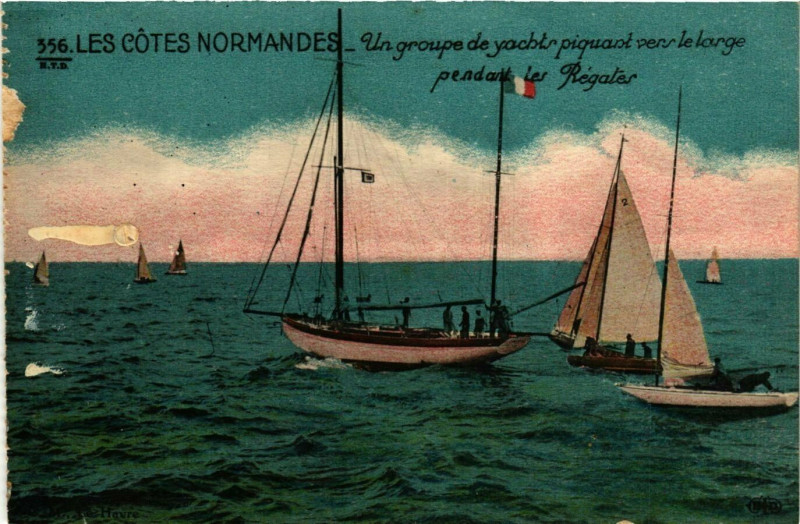 Carte postale ancienne Un Groupe de Yachts - Les Cotes Normandes - Ships