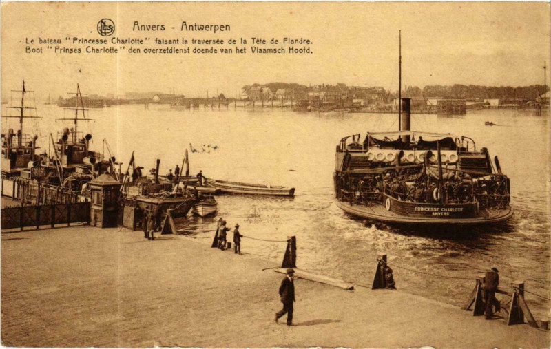 Carte postale ancienne Anvers - Le bateau Princesse Charlotte Ships