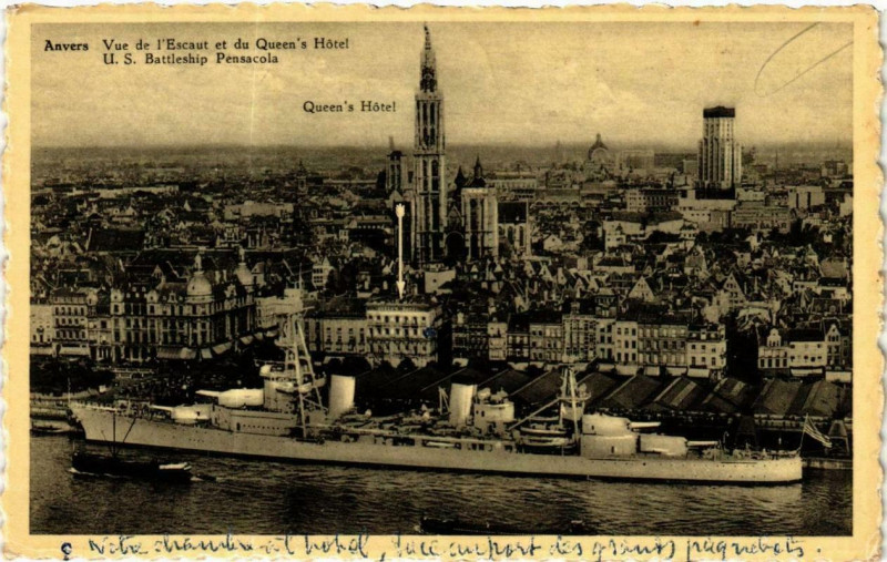 Carte postale ancienne Anvers - Vue de l'Escaut et du Queen's Hotel Ships