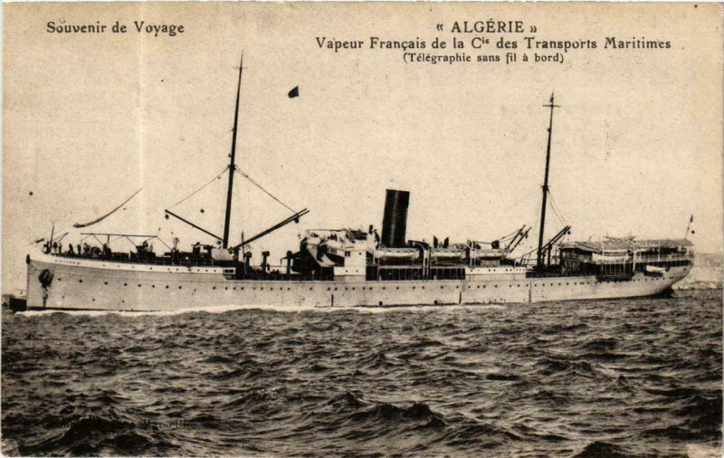 Carte postale ancienne Algerie - Vapeur Francais de la Cie des T.Maritimes Ships