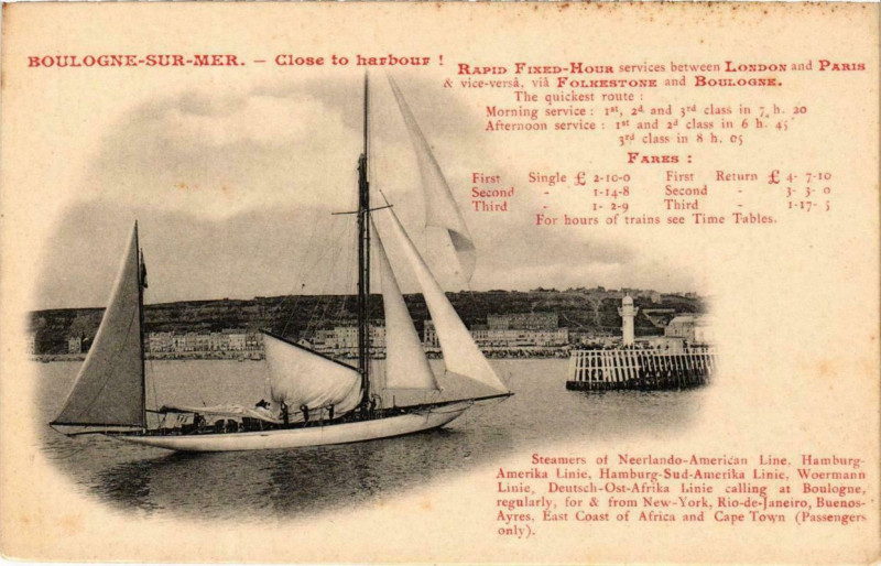 Carte postale ancienne Boulogne sur Mer Close to harbour Ships