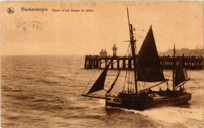 Carte postale ancienne Blankenberghe Depart d'une barque de peche Ships