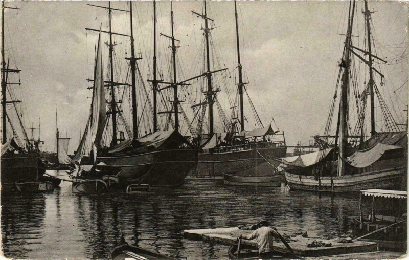 Carte postale ancienne Black White photo Ships
