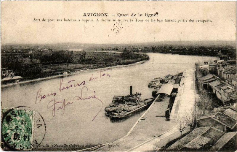 Carte postale ancienne Avignon Quai de la ligne Ships
