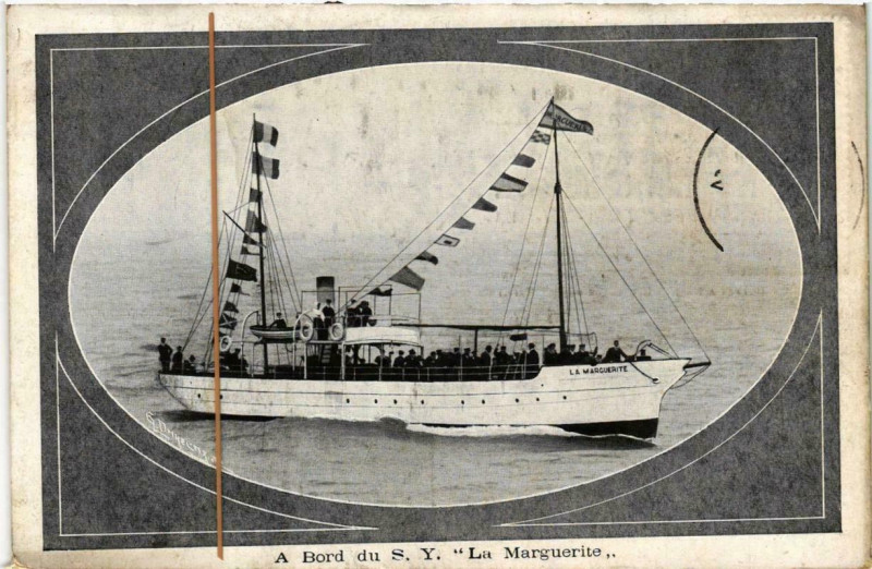 Carte postale ancienne Bord du S.Y. La Marguerite Ships