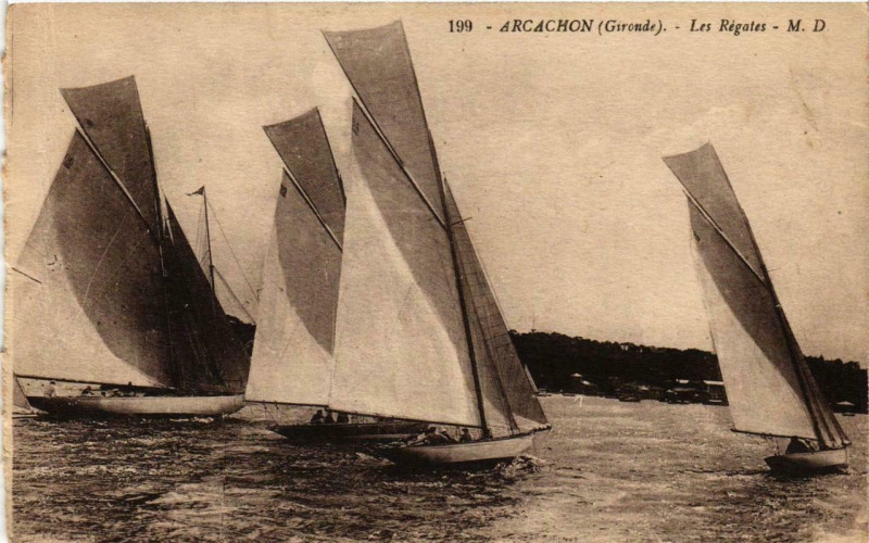 Carte postale ancienne Arcachon Les Regates Ships