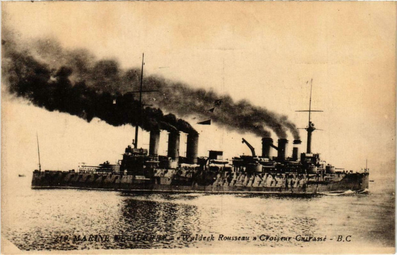 Carte postale ancienne Waldeck Rousseau Ships