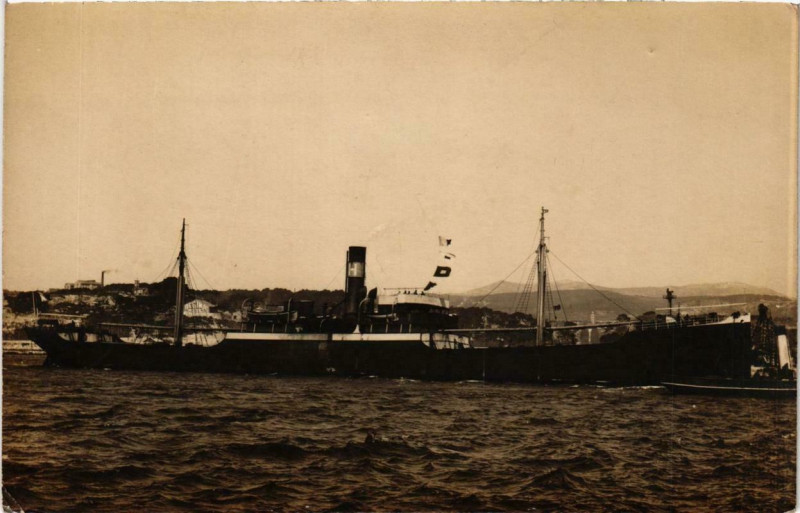 Carte postale ancienne Unidentified ship carte photo real photo postcard Ships