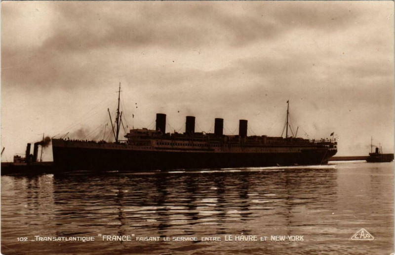 Carte postale ancienne Transatlantique France Ships