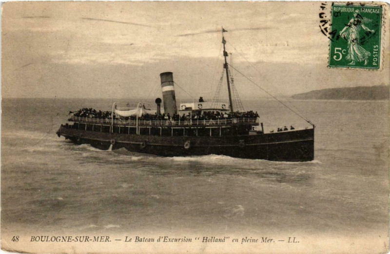 Carte postale ancienne Bateau d'Excursion Holland en plein mer Ships