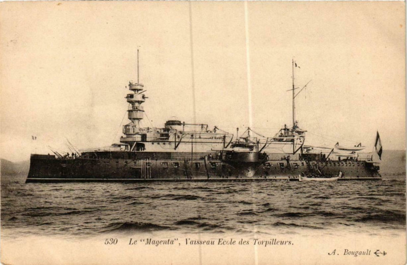 Carte postale ancienne Vaisseua Ecole des Torpilleurs Le Magenta Ships