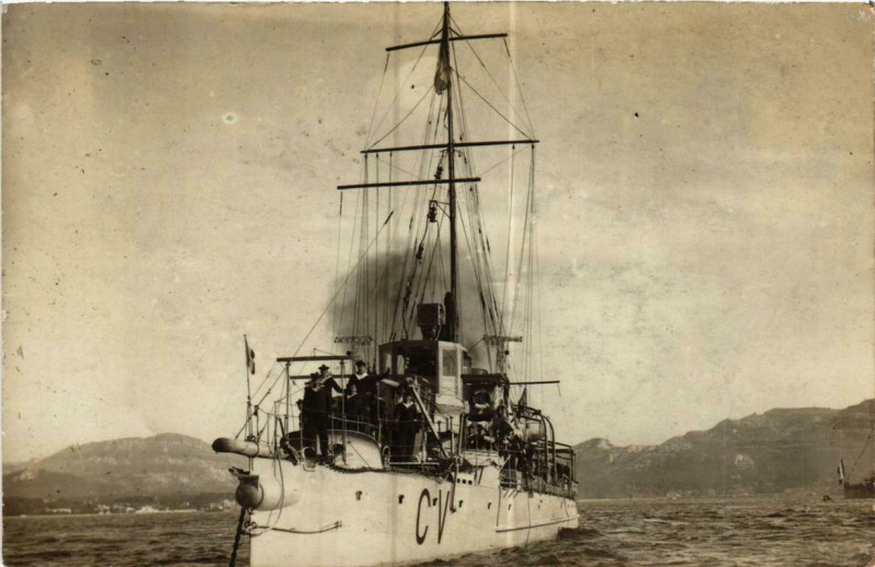 Carte postale ancienne Warship unidetified Real Photo Card Carte Photo Ships