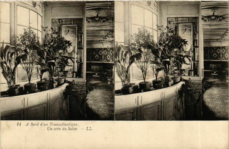 Carte postale ancienne A Bord d'un Transatlantique - Un Coin du Salon - Stereo Card Ships