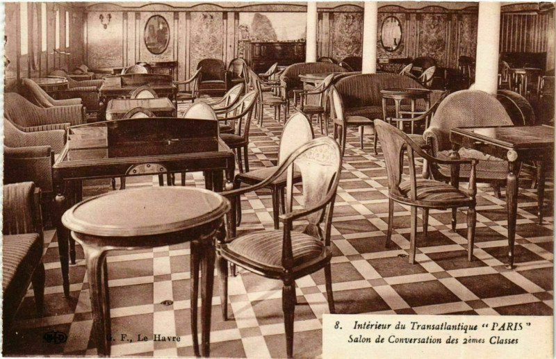 Carte postale ancienne Transatlantique Paris - Interieur - Salon de Conversation Ships
