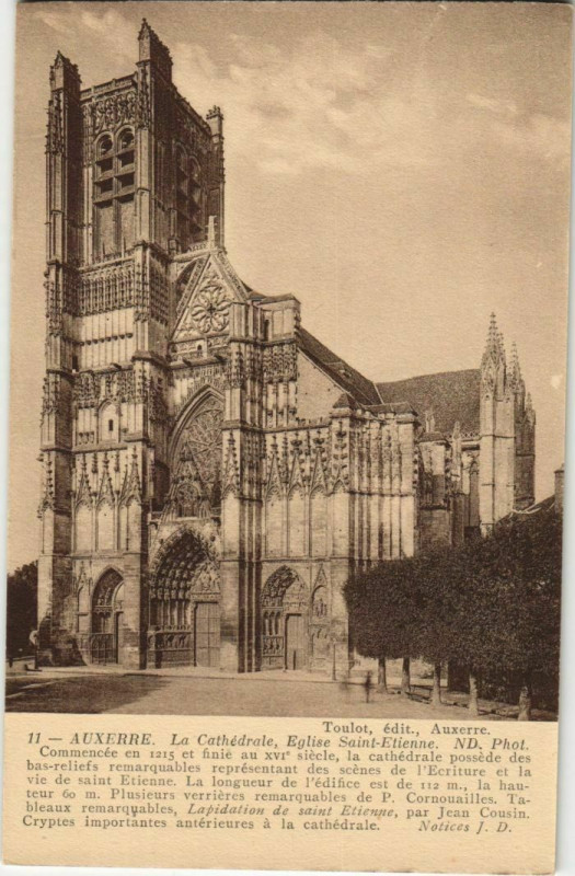 Carte postale ancienne Auxerre La Cathedrale, Eglise Saint-Etienne France à Auxerre