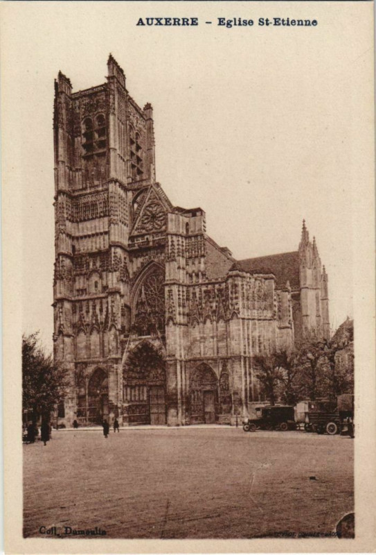 Carte postale ancienne Auxerre Eglise St.Etienne France à Auxerre