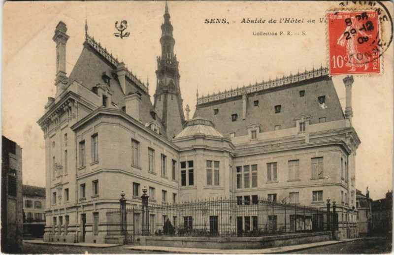 Carte postale ancienne Sens Abside de l'Hotel de Ville France à Sens