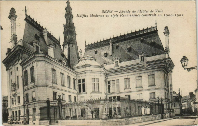 Carte postale ancienne Sens Abside de l'Hotel de Ville France à Sens