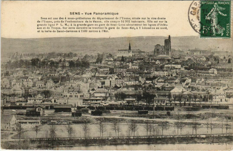 Carte postale ancienne Sens Vue panoramique France à Sens