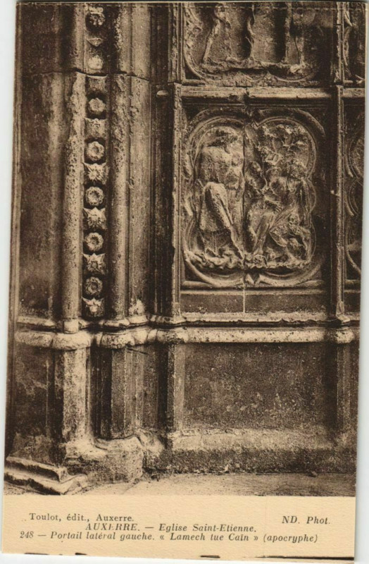 Carte postale ancienne Auxerre Eglise Saint-Etienne Portail lateral gauche France à Auxerre