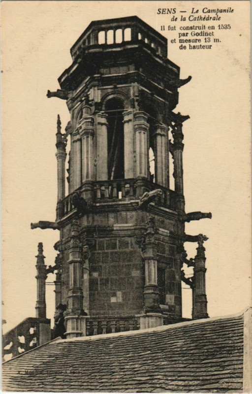 Carte postale ancienne Sens Le Campanile de la Cathedrale France à Sens