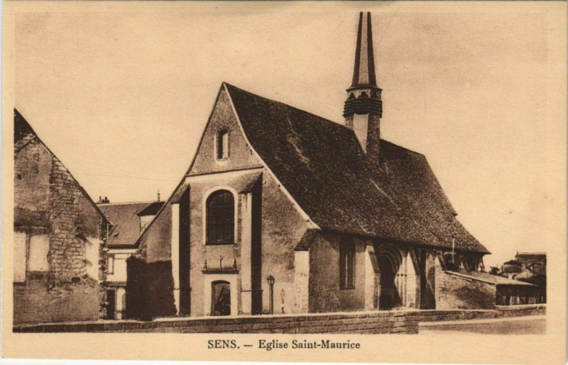 Carte postale ancienne Sens Eglise St.Maurice France à Sens