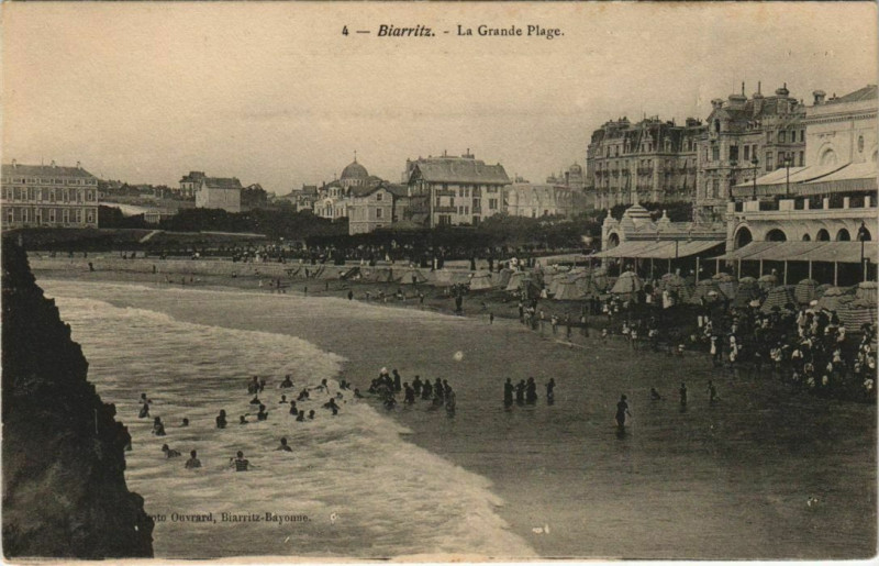 Carte postale ancienne Biarritz La Grande Plage France à Biarritz