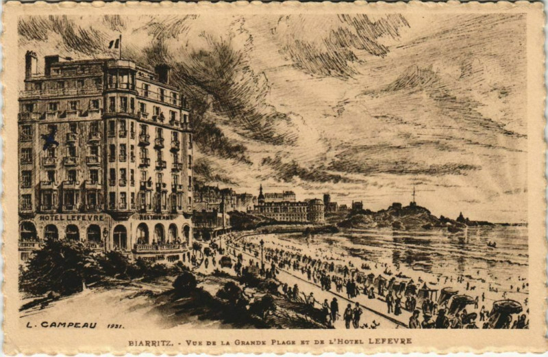 Carte postale ancienne Biarritz vue de la grande Plage et Hotel Lefevre France à Biarritz