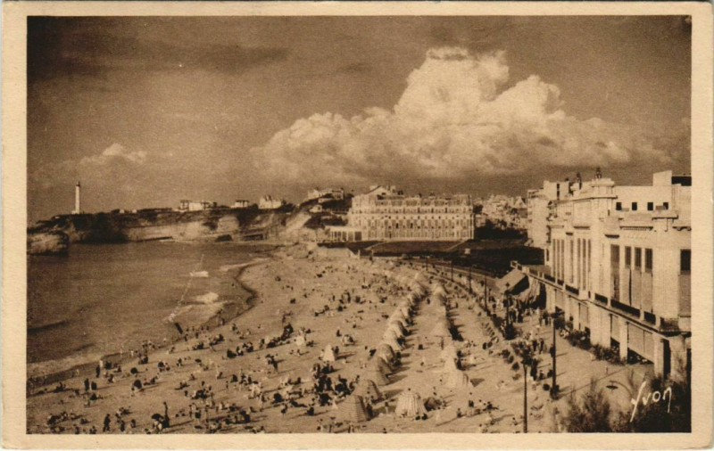 Carte postale ancienne Biarritz La Grande Plage France à Biarritz