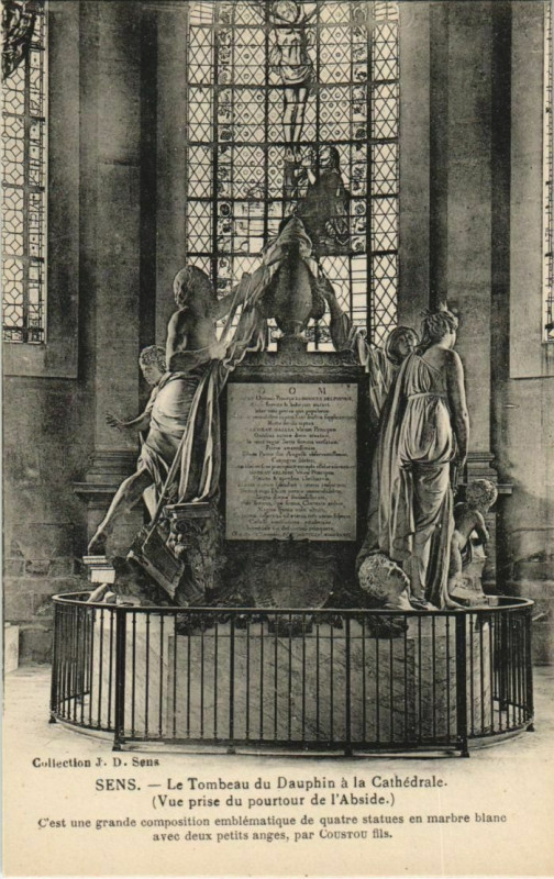 Carte postale ancienne Sens Le Tombeau du Dauphin a la Cathedrale France à Sens