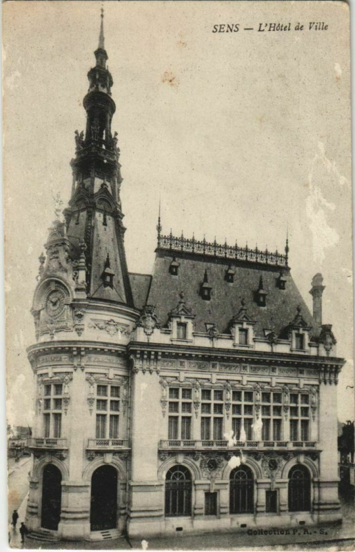 Carte postale ancienne Sens L'Hotel de Ville France à Sens