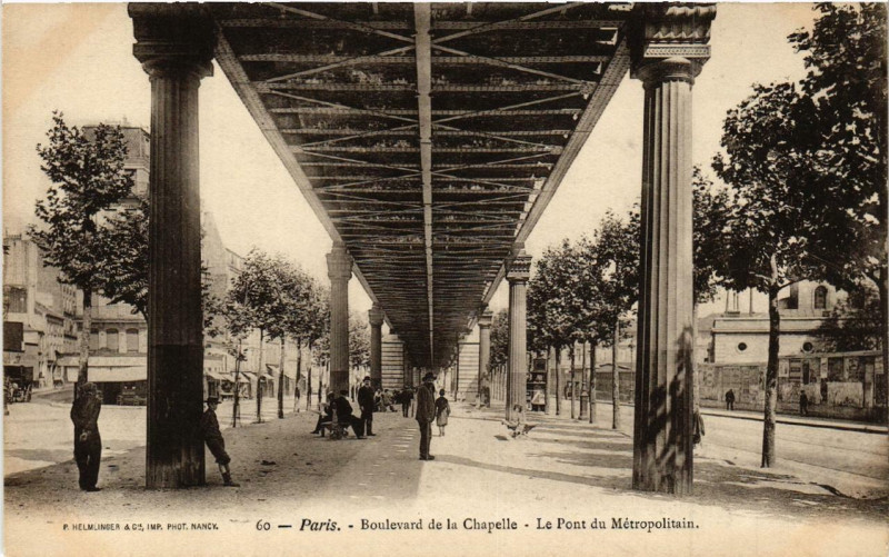 Carte postale ancienne Boulevard de la Chapelle - Le Pont du Métropolitain à Paris 10e